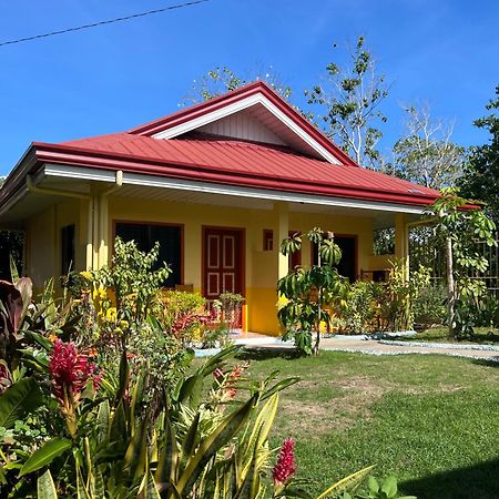 Uptown Guesthouse Siquijor Bagian luar foto