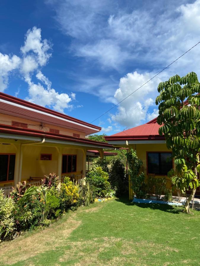 Uptown Guesthouse Siquijor Bagian luar foto