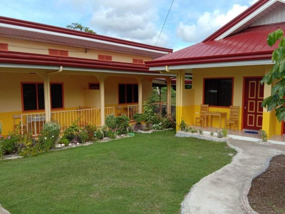 Uptown Guesthouse Siquijor Bagian luar foto