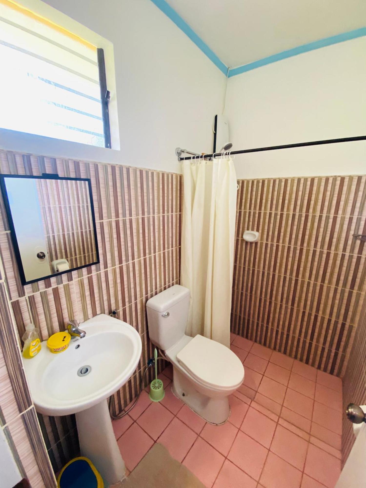 Uptown Guesthouse Siquijor Ruang foto