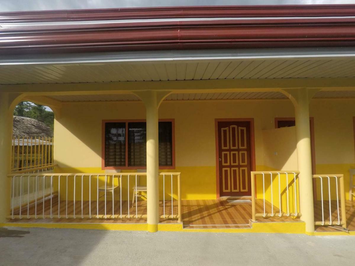 Uptown Guesthouse Siquijor Bagian luar foto