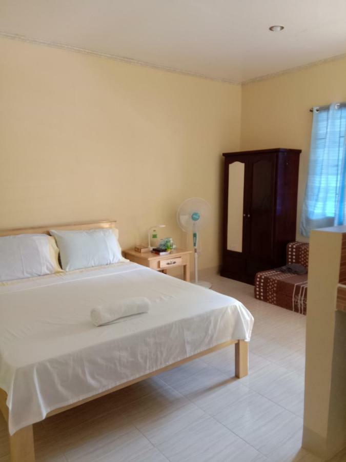 Uptown Guesthouse Siquijor Bagian luar foto